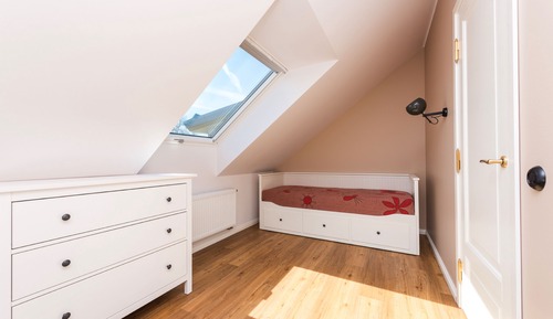 Apartment (Penthouse with Garden View)