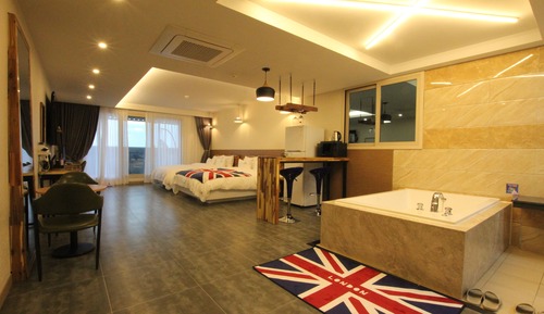 Double Room, 2 Double Beds