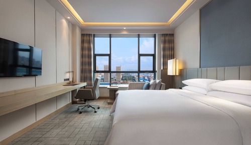 Room, 1 King Bed, City View