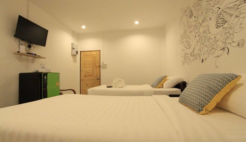Standard Twin Room