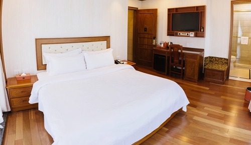 Executive Room, 1 King Bed