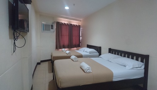 Deluxe Quadruple Room
