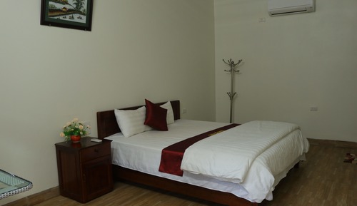 Basic Double Room, 1 Queen Bed, Ensuite, Mezzanine