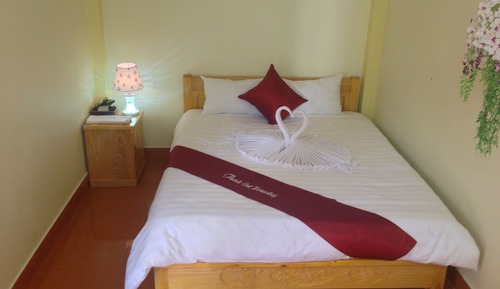 Deluxe Double Room, 1 Queen Bed, Private Bathroom, Courtyard Area