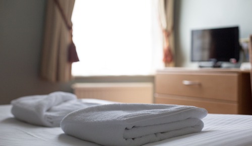 Double Room (Medium)