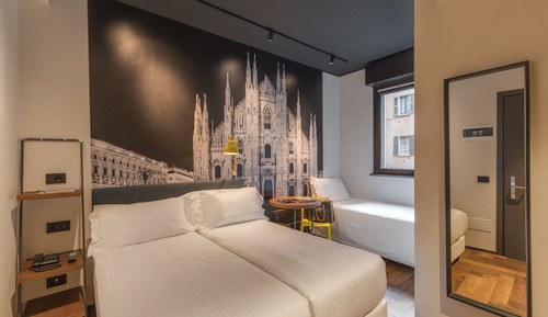 Triple Room