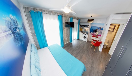 Family Studio, Balcony (2 A)