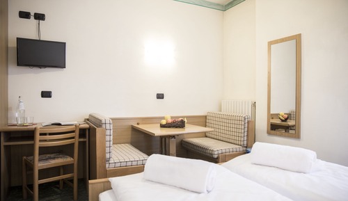 Basic Double Room