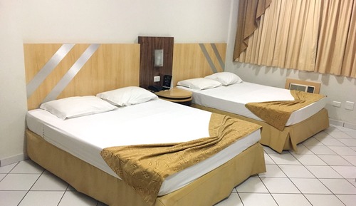 Quadruple Room (Quadruple Room)