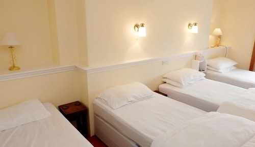 Suite, Ensuite (4 Single Beds)