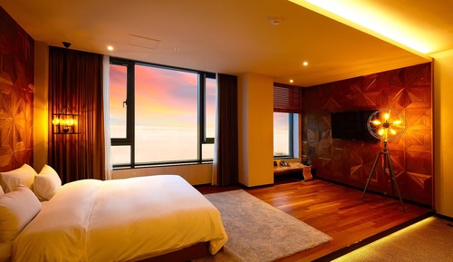 King Suite
