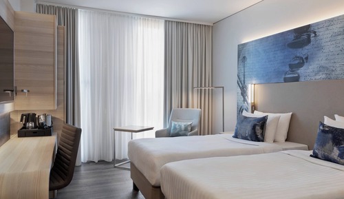 Deluxe Room, 2 Twin Beds, Non Smoking