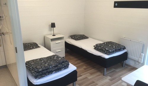 Business Apartment, 2 Twin Beds, Private Bathroom