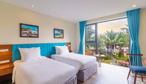Superior Room, Garden View
