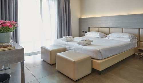 Double Room, Balcony, Partial Sea View