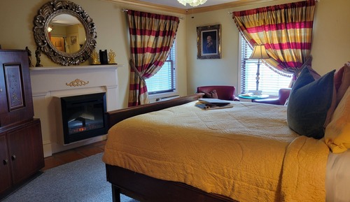 Room, Private Bathroom (Carriage Chamber)