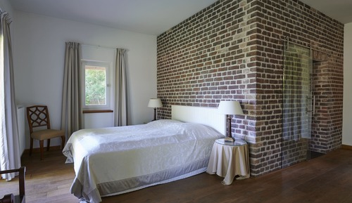 Romantic Duplex