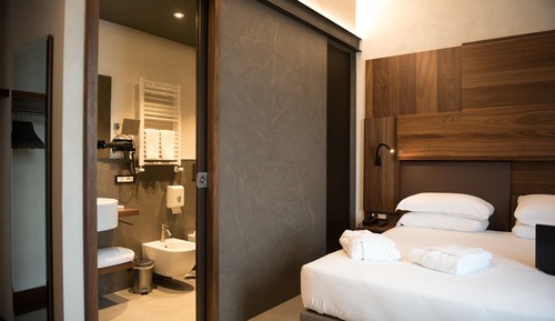 Executive Suite, 1 King Bed with Sofa bed
