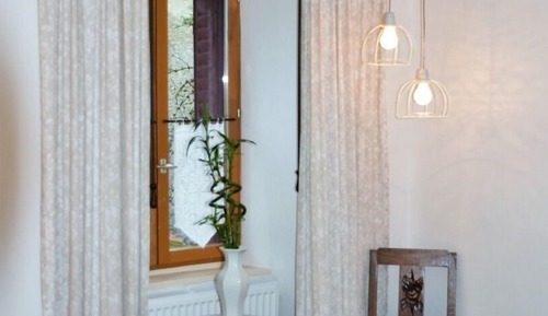Family Room (Dentellière)