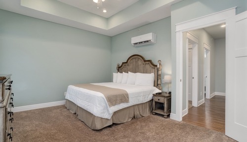 Luxury Condo, 5 Bedrooms