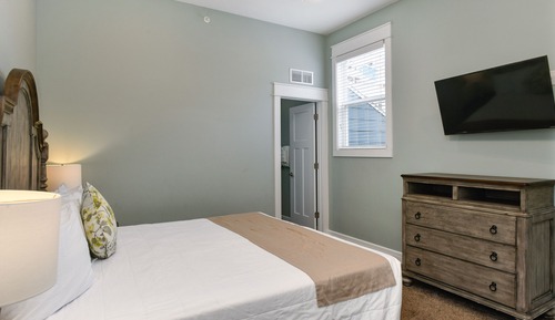Luxury Condo, 3 Bedrooms