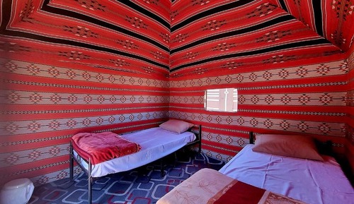 Basic Tent, 2 Twin Beds