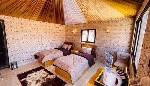 Deluxe Tent, 2 Twin Beds, Private Bathroom