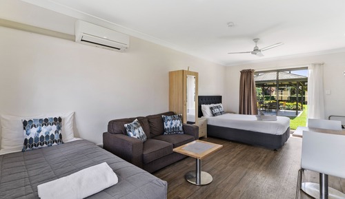 Triple Room 