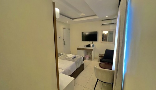 Deluxe Room, 1 Queen Bed, Non Smoking