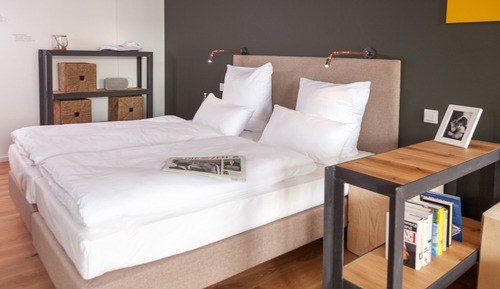 Suite (L)