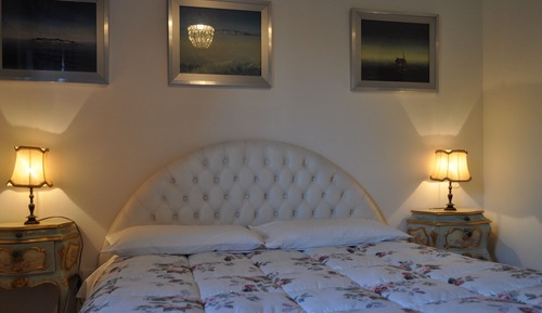 Honeymoon Double Room, 1 Queen Bed, Mountain View