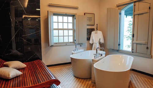 Deluxe Chalet