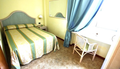 Classic Single Room