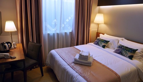 Superior Queen Room (With window)