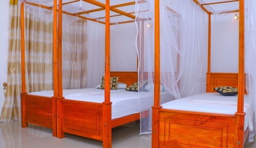 Deluxe Triple Room, Garden View