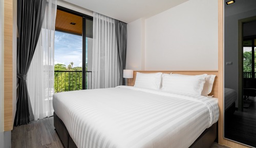 One Bedroom Deluxe Plus