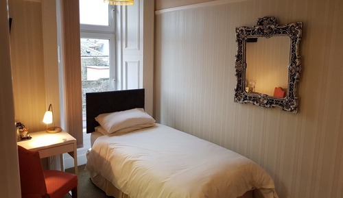 Single Room, Shower