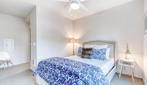 Condo, 2 Bedrooms