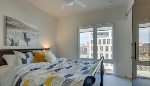 Condo, 2 Bedrooms