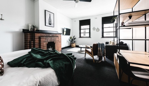 Superior Room, 1 King Bed, Shared Bathroom
