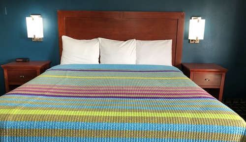 Standard Single Room, 1 Queen Bed
