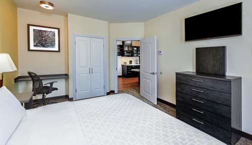 Suite, 1 Bedroom, Accessible Bathtub (Communications, Accessible Tub)