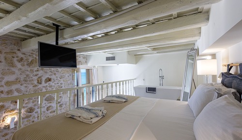 Suite, Partial Sea View (Split Level)