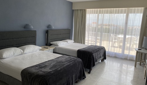Apartment, 2 Bedrooms, Kitchenette, Partial Ocean View
