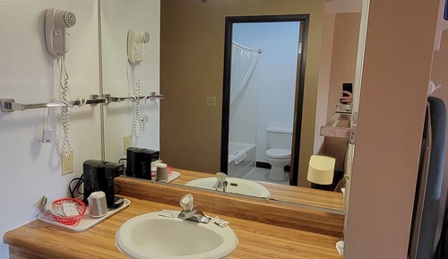 Basic Double Room, 2 Queen Beds, Smoking