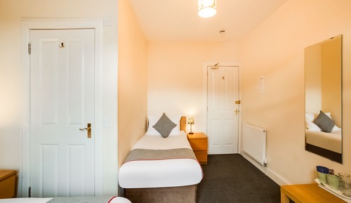 Standard Room, Multiple Beds (Family of 3)