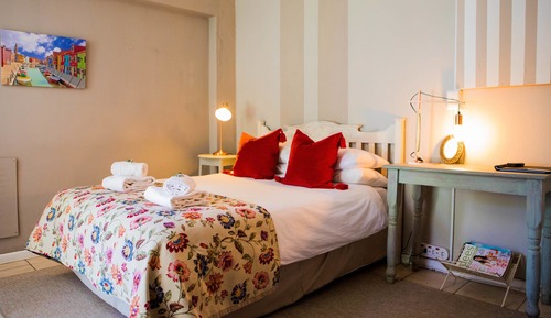 Standard Double Room, 1 King Bed, Pool View