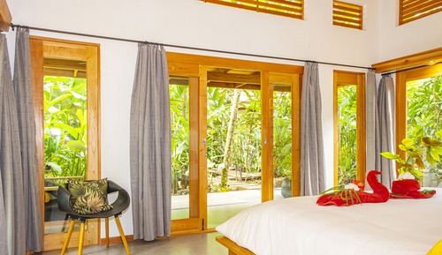 Deluxe Bungalow