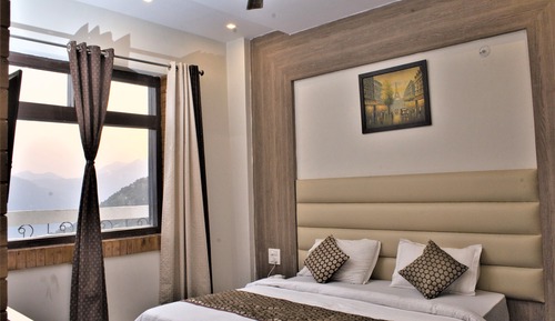 Luxury Suite