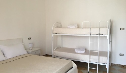 Quadruple Room, Private Bathroom (Mandorlo)